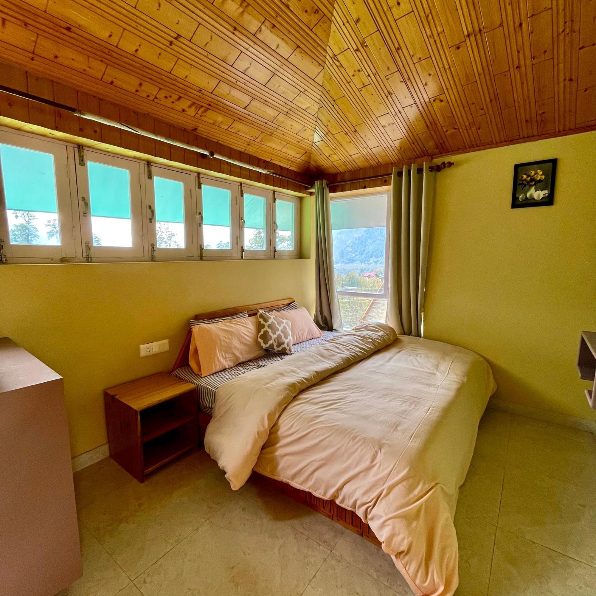 Fluestern Hostel And Cafe Nagar  المظهر الخارجي الصورة
