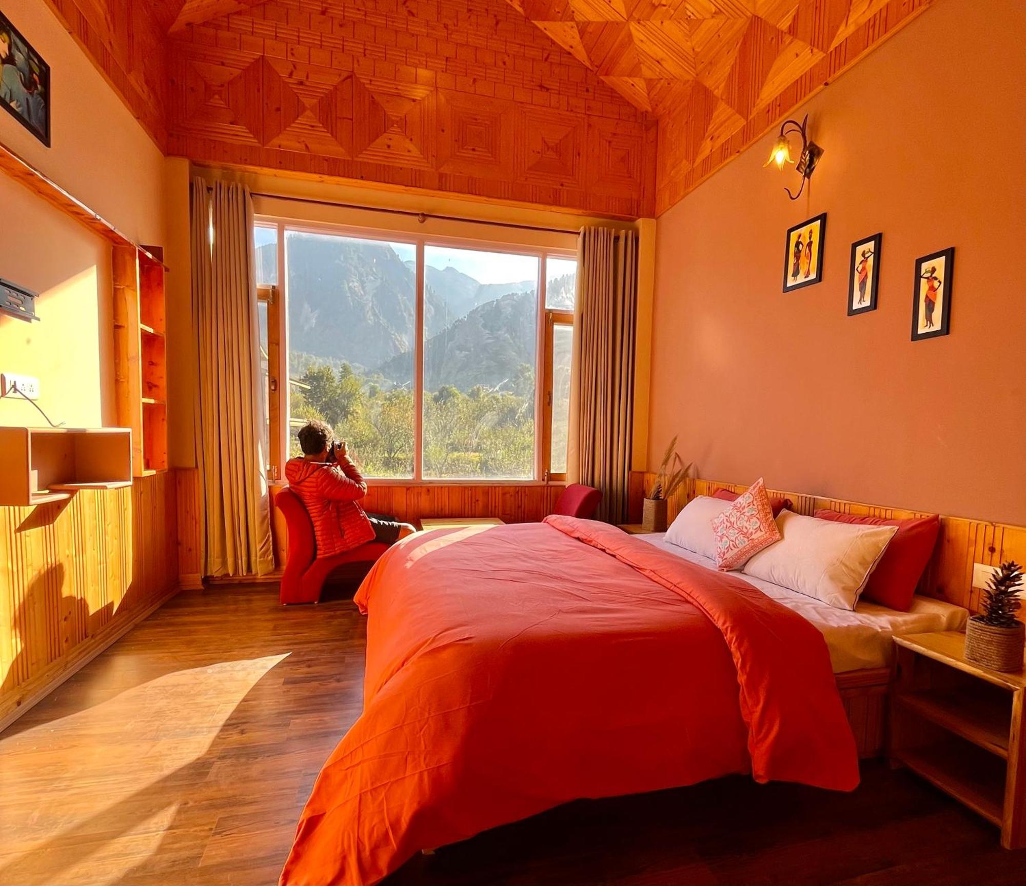 Fluestern Hostel And Cafe Nagar  المظهر الخارجي الصورة