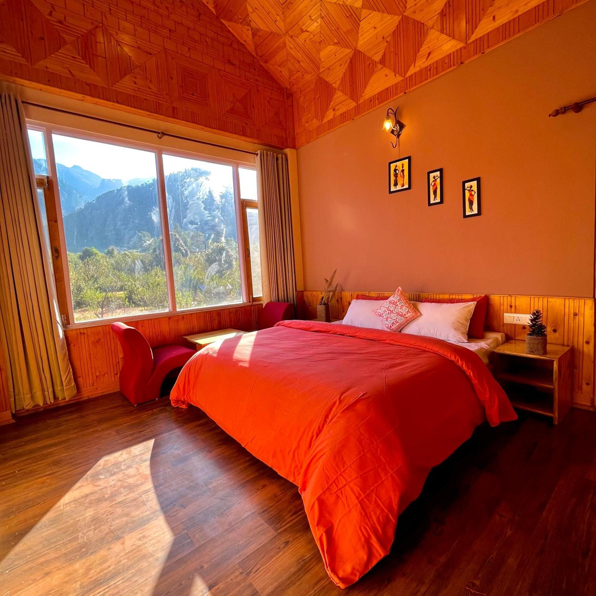 Fluestern Hostel And Cafe Nagar  المظهر الخارجي الصورة